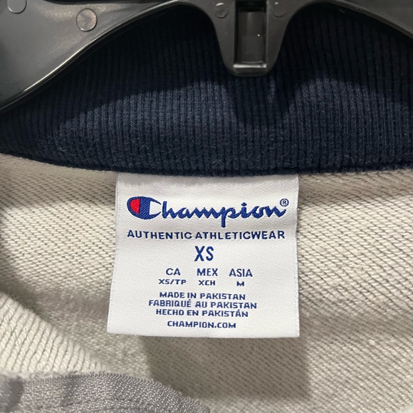 Michigan Quarter Zip - Picture 2 of 3